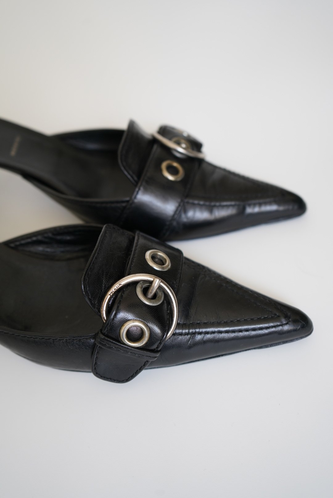 Buckle-detail leather mules (Size 41)