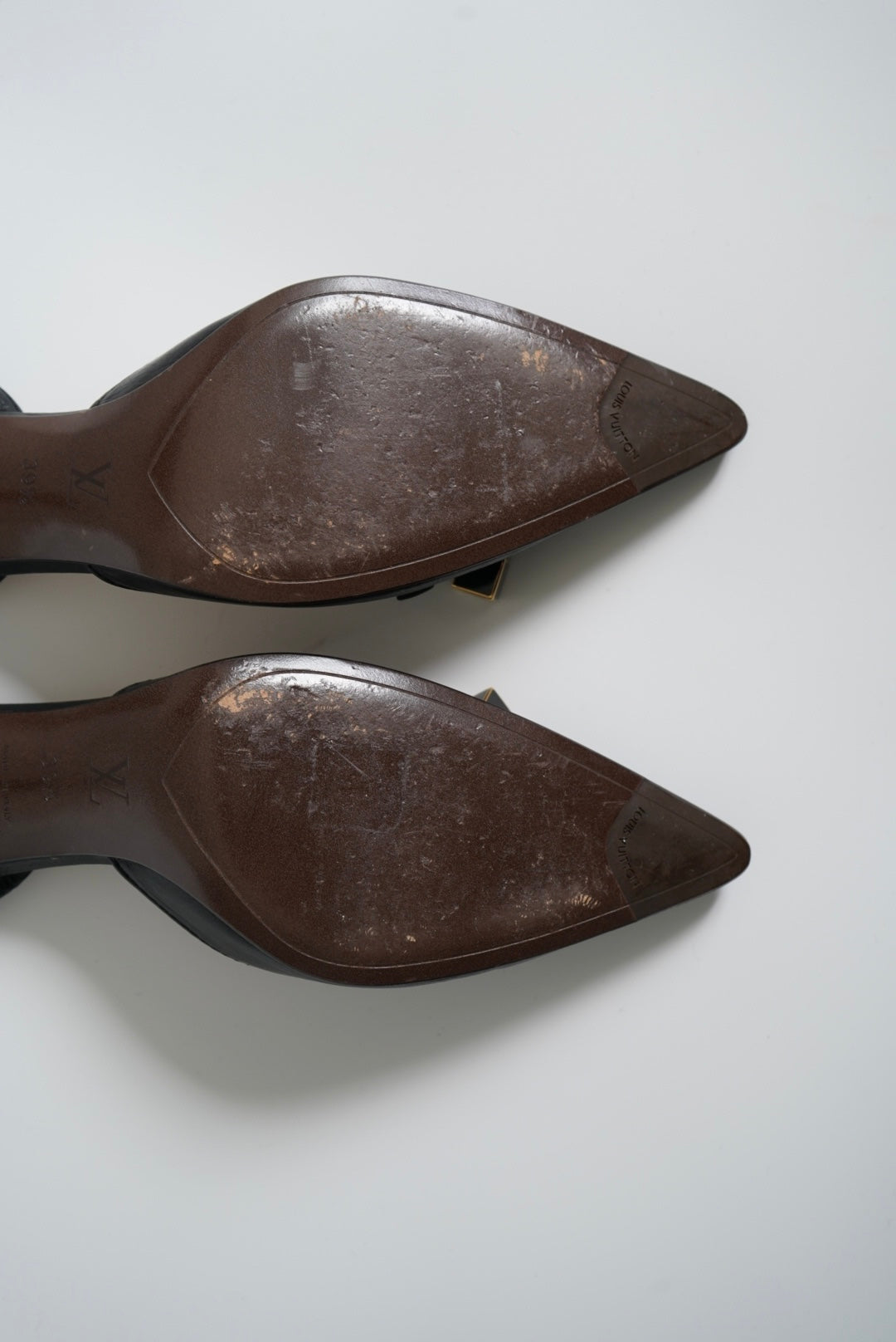 Louis Vuitton Cube slingback leather pumps (Size 39,5)
