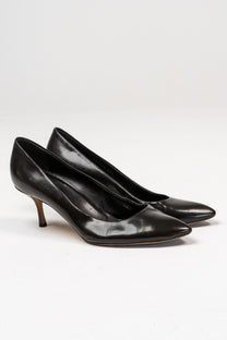 GUCCI Interlocking G embellished leather pumps (Size 39.5)