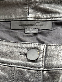 Low-rise leather hot pants