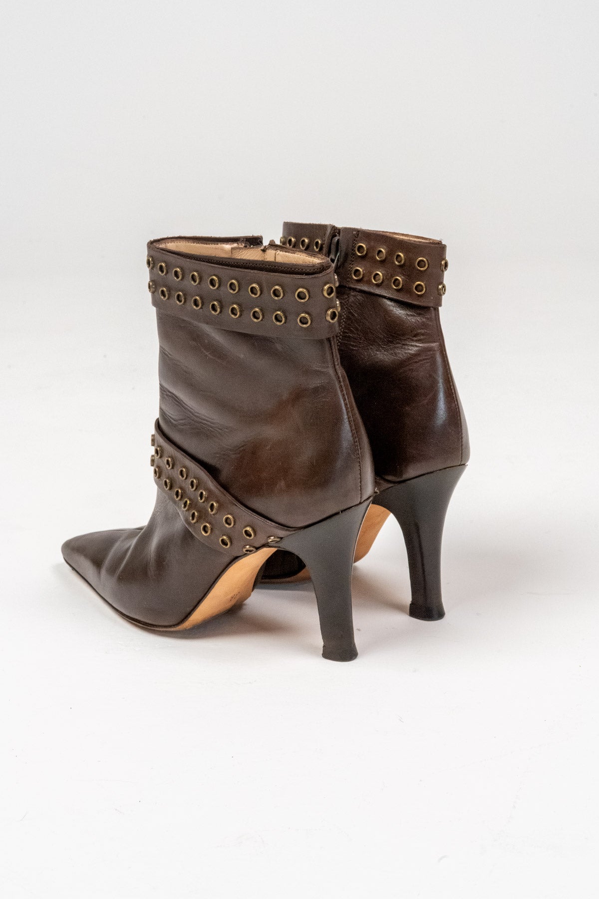 Critany eyelet leather ankle boots (Size 36)