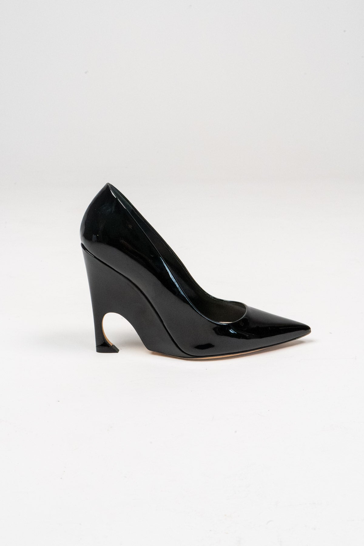 Patent leather wedge pumps (Size 37)