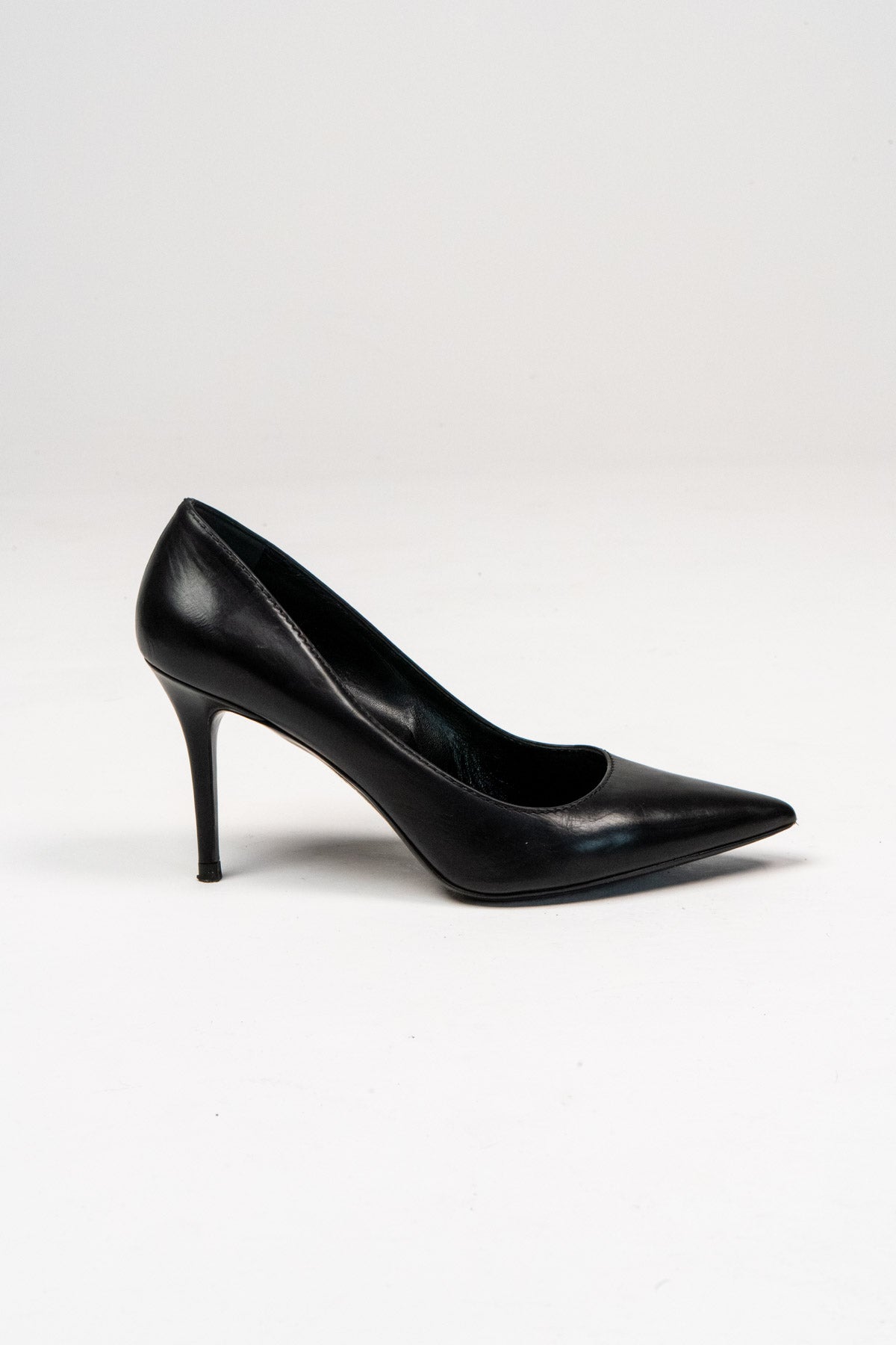 Leather pumps (Size 39)