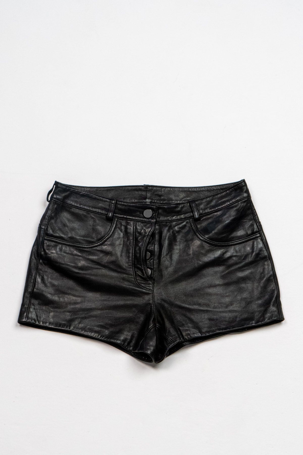 Low-rise leather hot pants