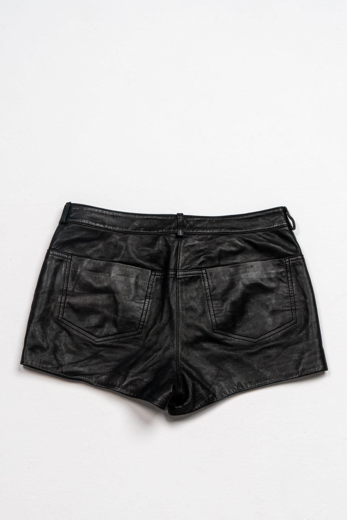 Low-rise leather hot pants