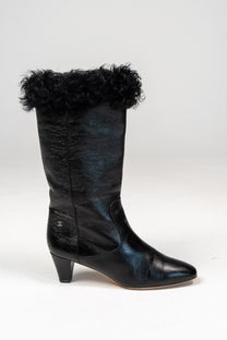 CC shearling-trimmed leather boots (Size 41)